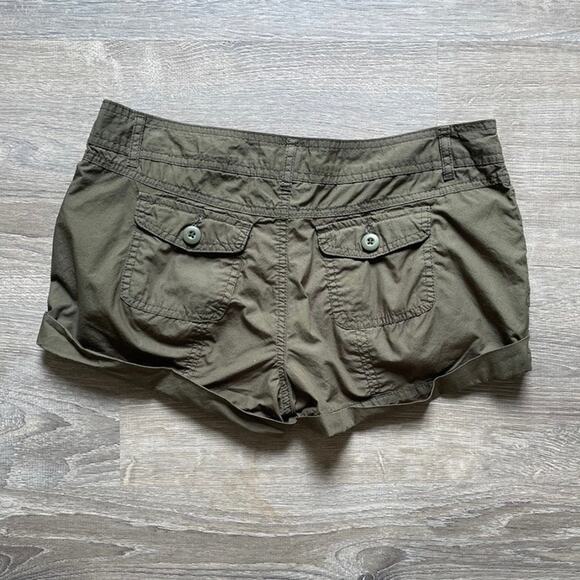 Y2K Army Green Forever 21 Low Rise Utility Booty Shorts Sz M/M Indie Sleaze Dune - Picture 2 of 7